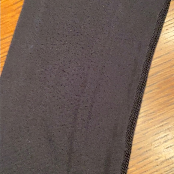 Under Armour Coldgear shirt, youth XL, black - Picture 6 of 6